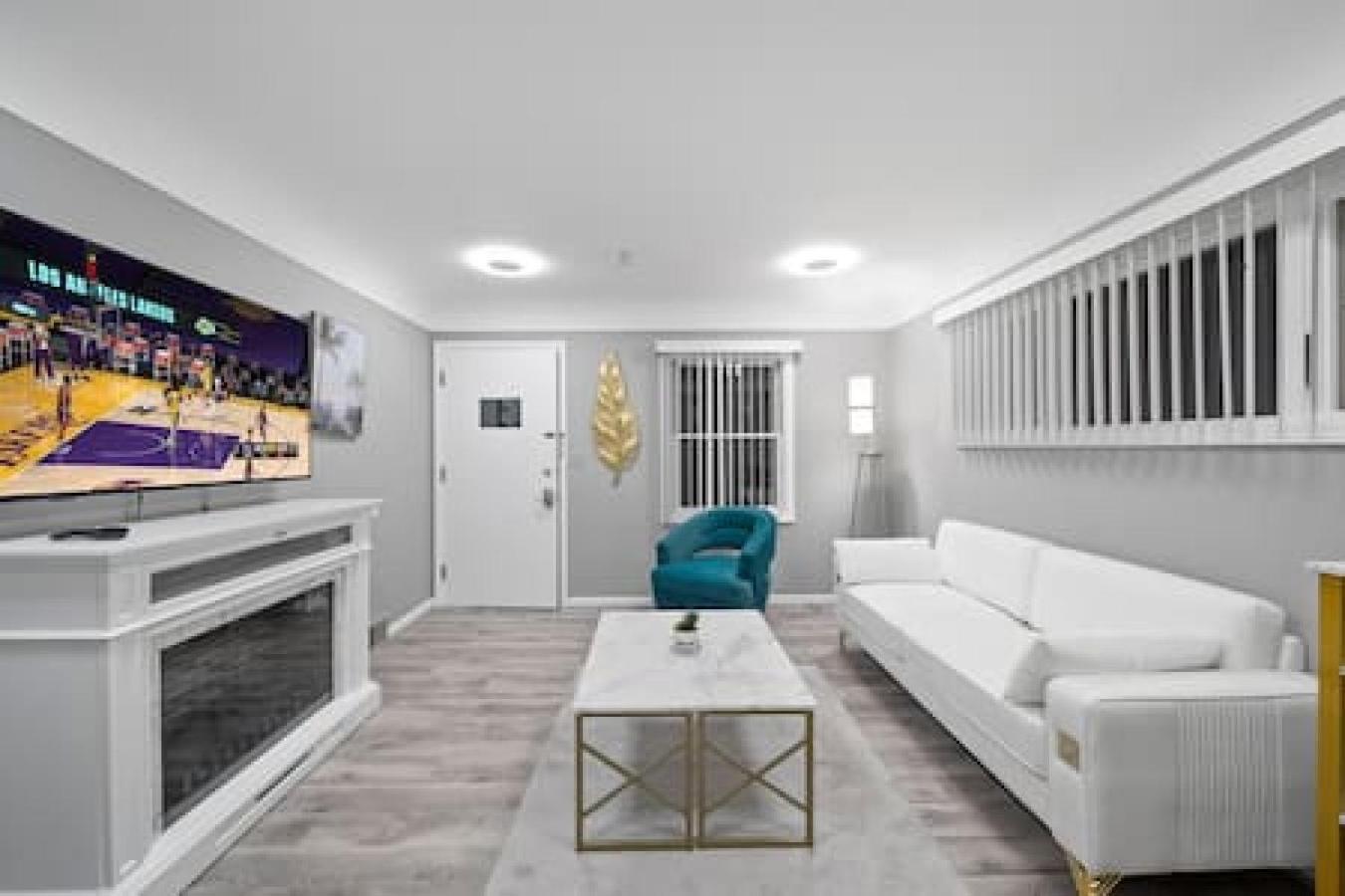 Urban Elegance Retreat In Downtown Rochester Dış mekan fotoğraf